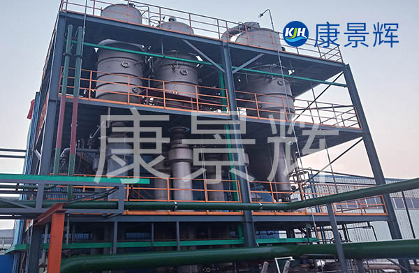 三效降膜蒸發(fā)器價(jià)格看處理量，大約在500萬-6000萬左右