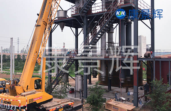 定制的三效蒸發(fā)器，處理效果更好，更適合。