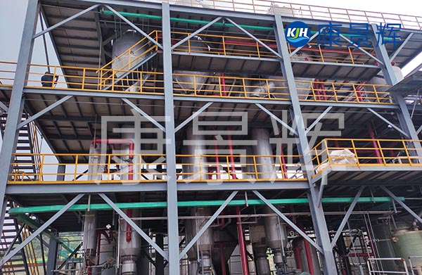 10噸處理量的三效蒸發(fā)器是什么價格？十噸三效蒸發(fā)器價格，不是標(biāo)準(zhǔn)的一口價