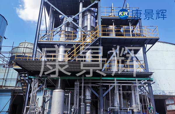 三效蒸發(fā)器分類也是有升膜、降膜、強(qiáng)制循環(huán)等種類的