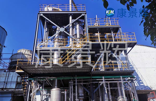 三效蒸發(fā)器定制采購合同中，會約定付款比例、周期、生產(chǎn)周期、安裝調(diào)試周期、以及售后服務(wù)保障等。